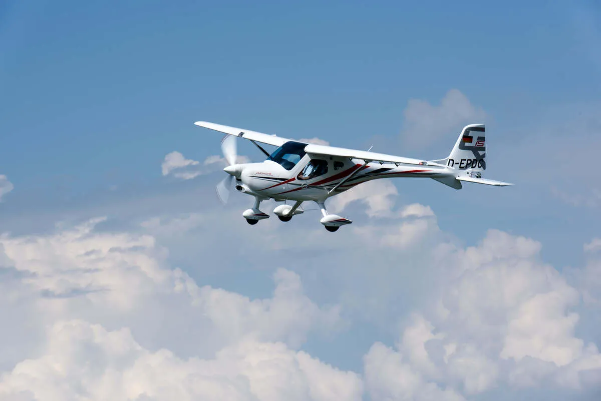 Самолет Remos GX